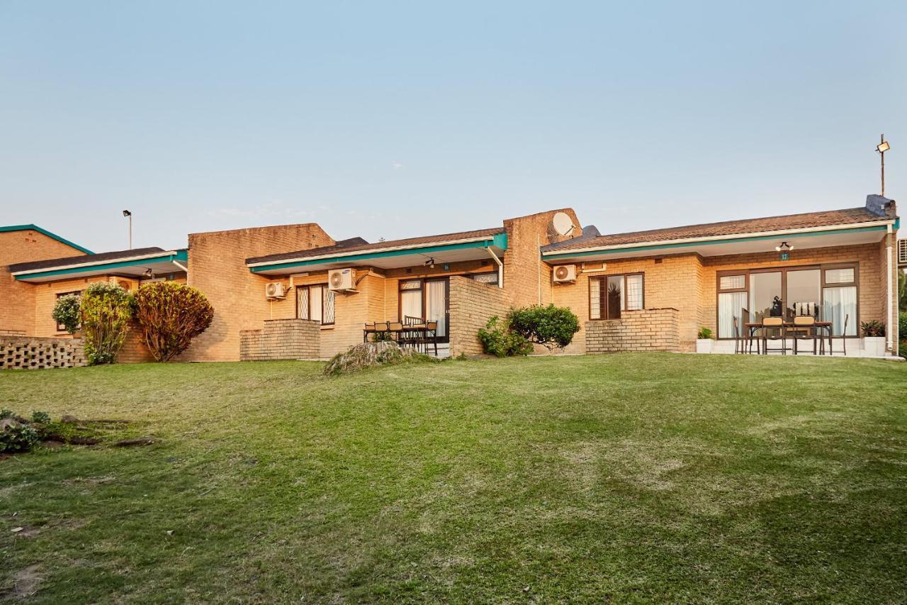 First Group Club Hacienda Apartment Shelly Beach Exterior photo